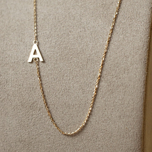 Buchstaben-Halskette – 750 Gelbgold (3)