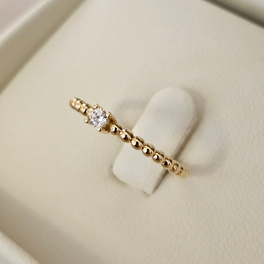 750er Gelbgold Kugelring mit Zirkon – fein & modern (4)