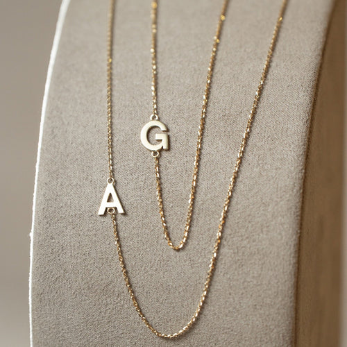 Buchstaben-Halskette – 750 Gelbgold (6)