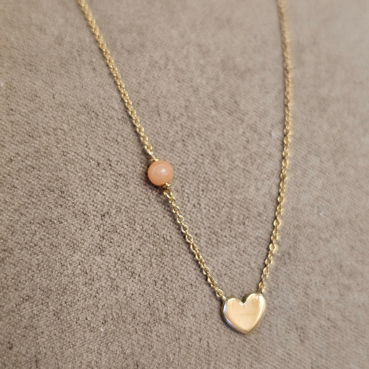 Erbsenkette mit Herz & Rosenquarz – 750 Gelbgold (4)