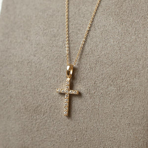 Filigrane Erbsenkette in Gelbgold mit Kreuz und Zirkon